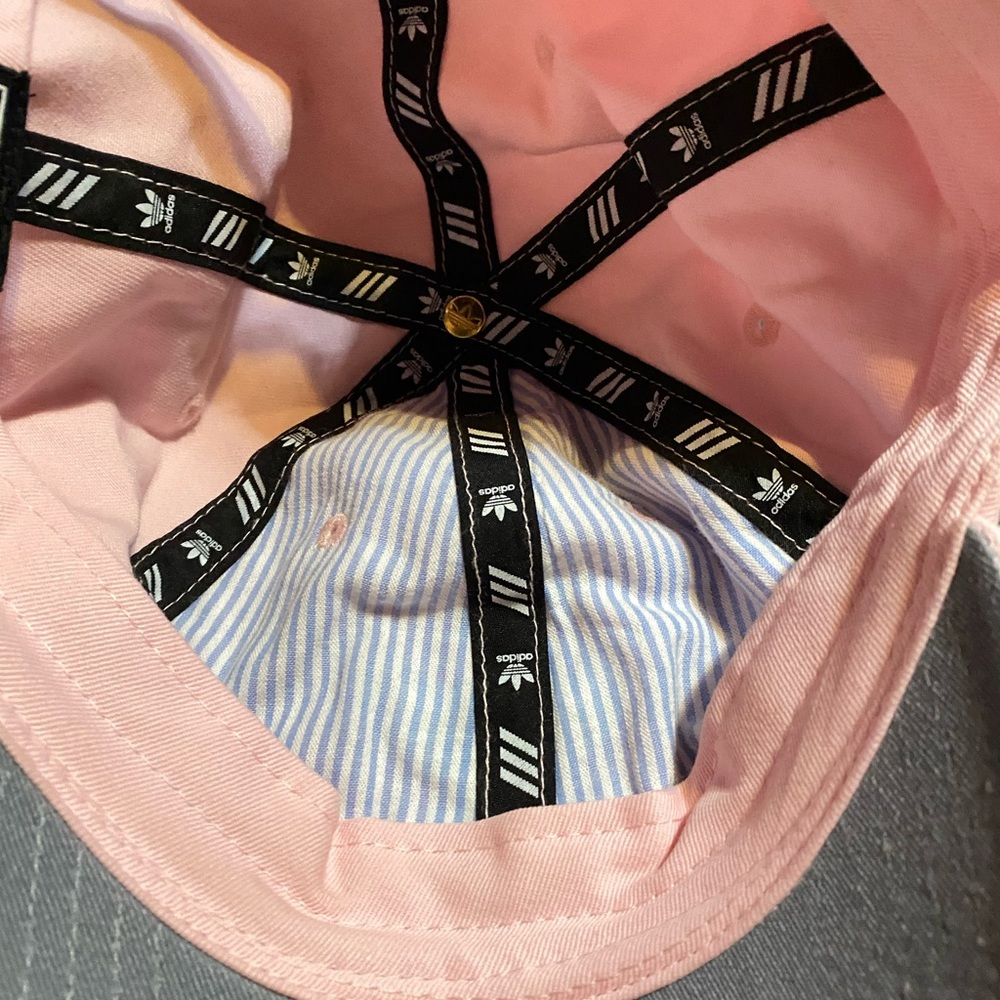 Addidas pink hat - Picture 2 of 3